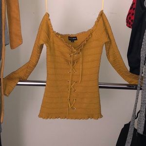 Mustard yellow top